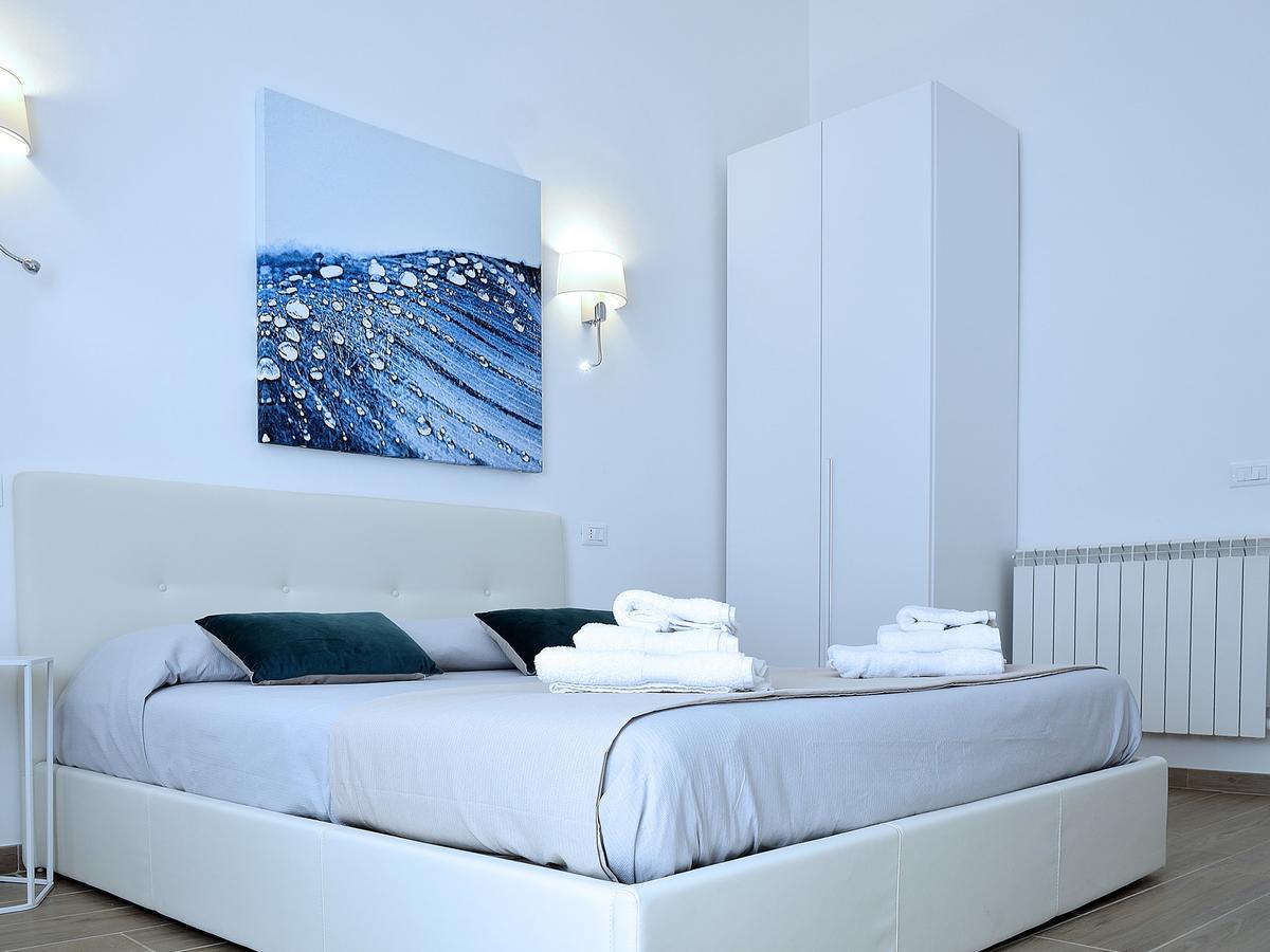 Duca70 "Suite Home" Taranto Eksteriør billede