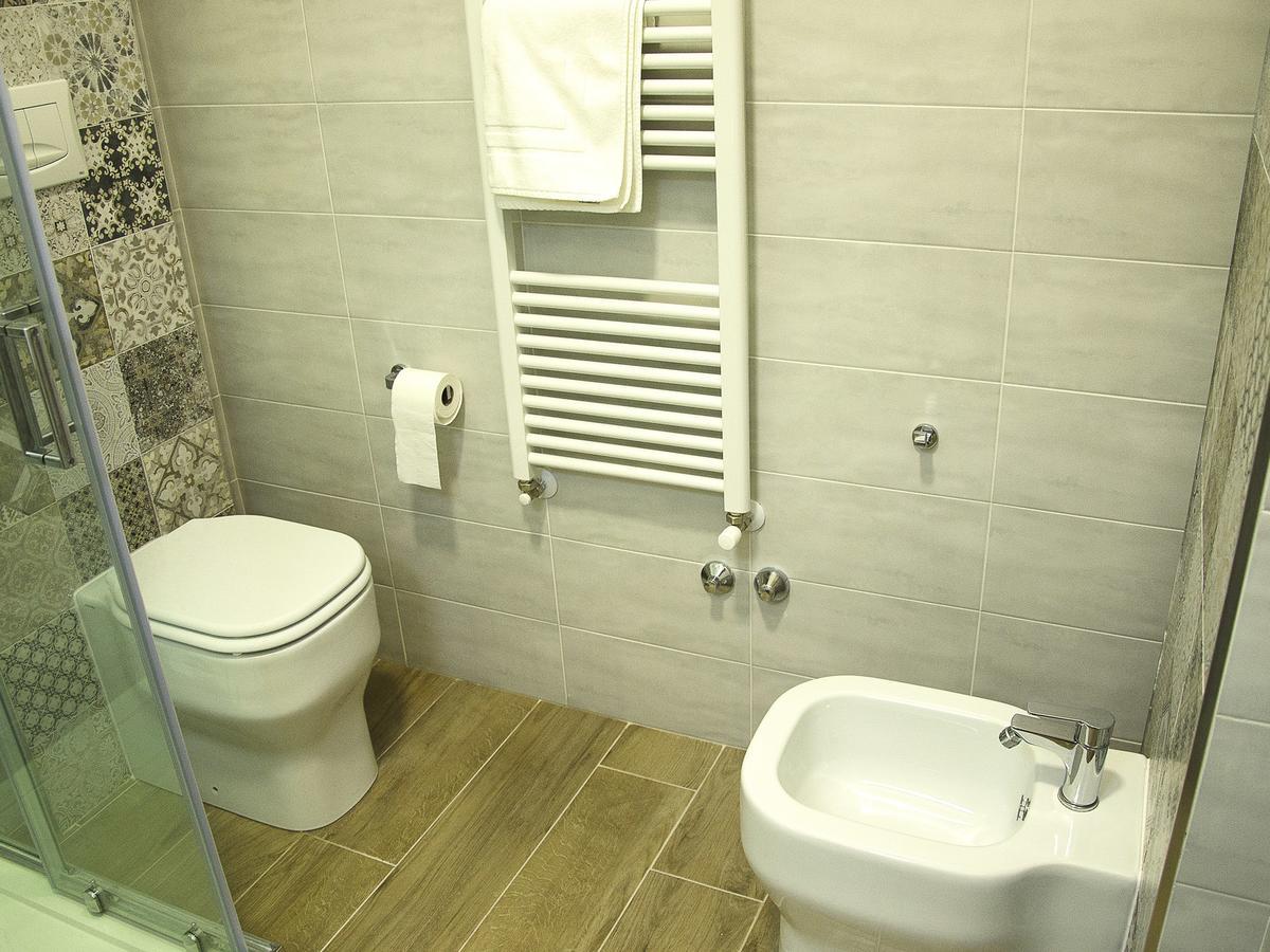 Duca70 "Suite Home" Taranto Eksteriør billede